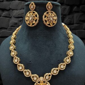 Matte Gold Round Polki Bridal Set