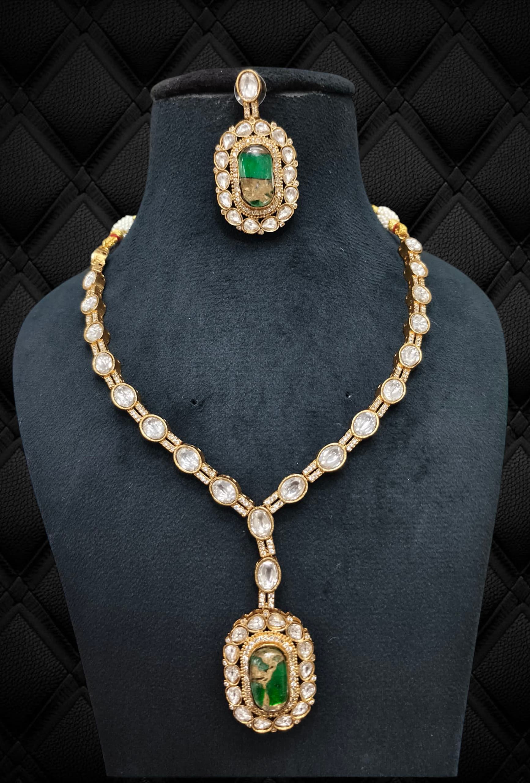 Green Pendant Classic Polki Necklace